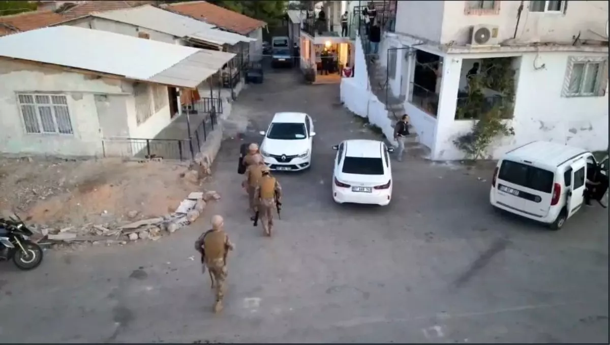 Antalya’da Şafak Operasyonu: 22 Şüpheli Yakalandı