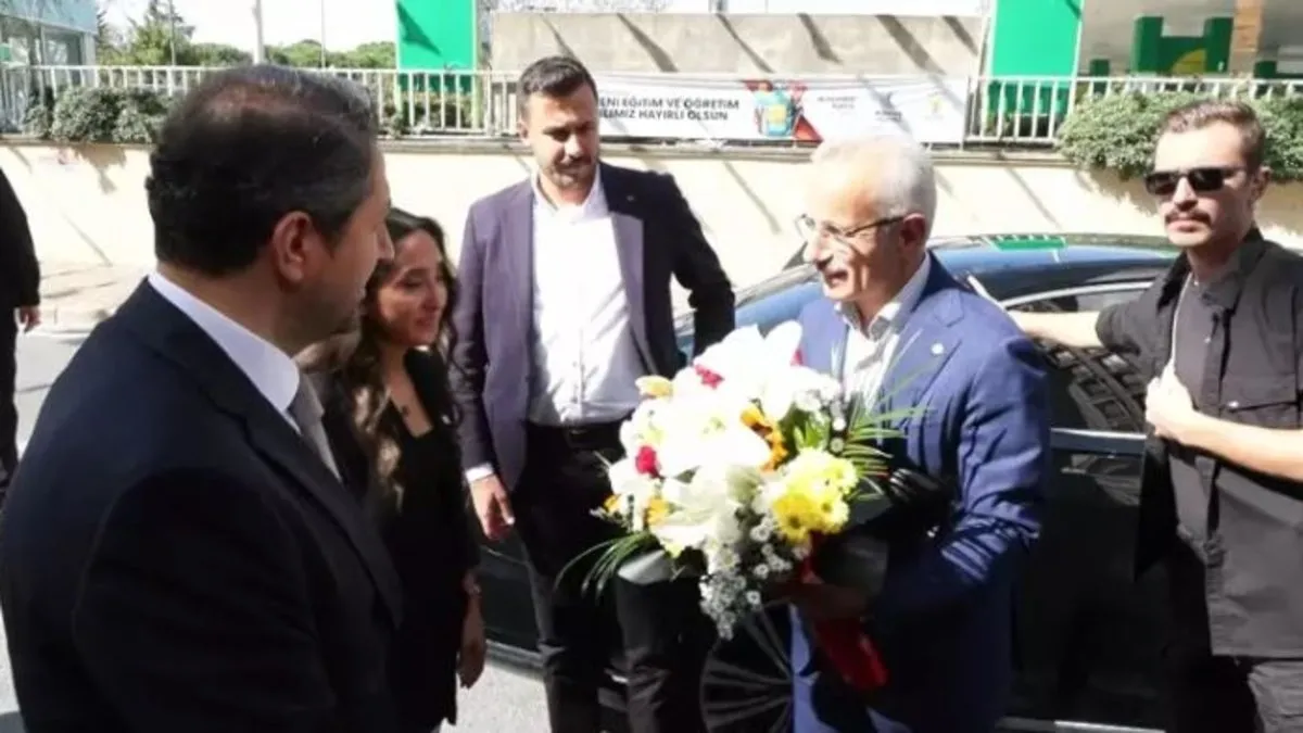 Bakan Uraloğlu: “Hepimiz Cumhurbaşkanımıza bakalım o hepimizden çok çalışıyor”