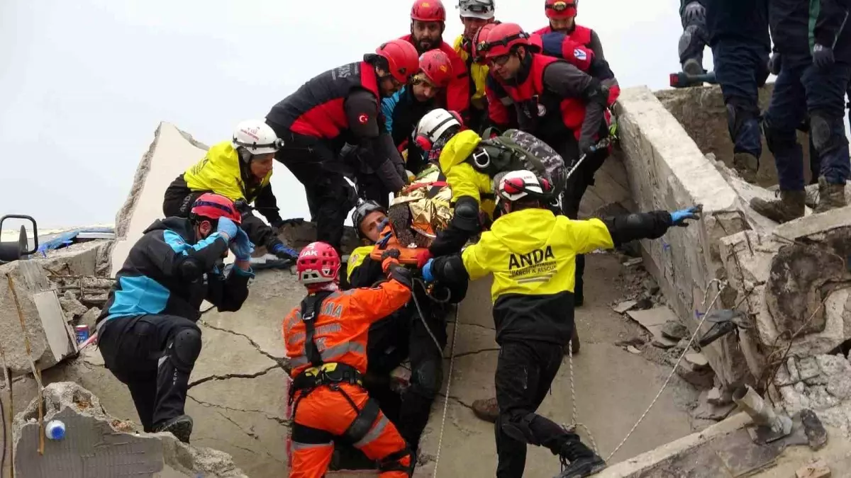 Gemlik’te Gerçekçi Deprem Tatbikatı Yapıldı