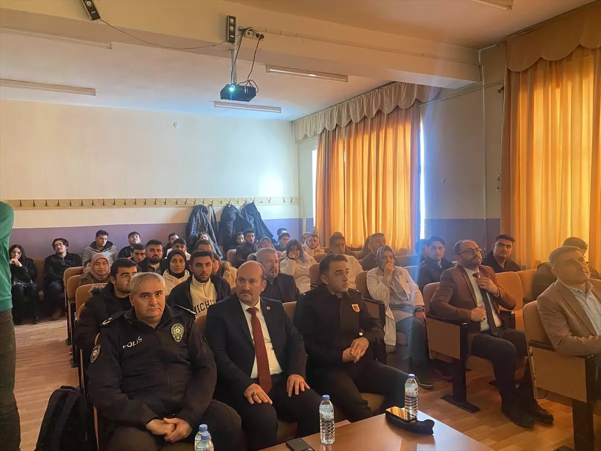 Sarayönü’nde Afet Yönetimi Paneli