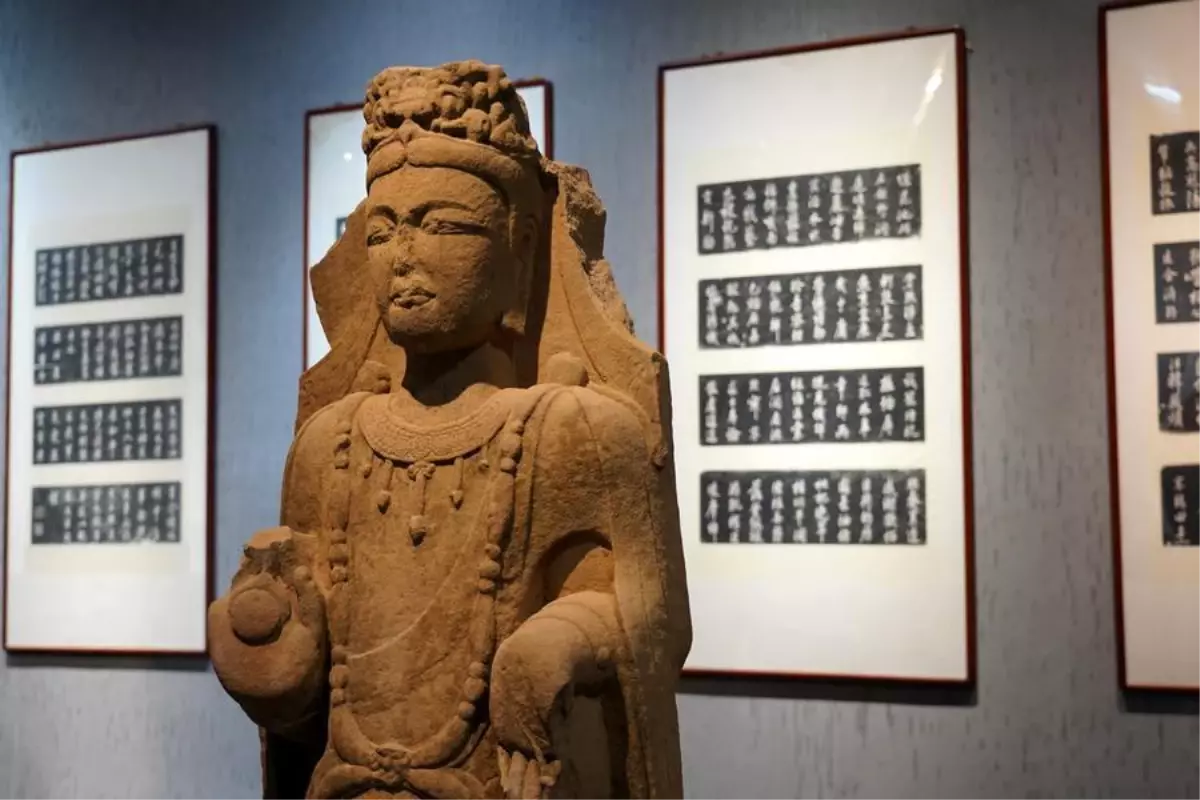 Shanxi’de Taş Oymalar Kışa Hazırlanıyor