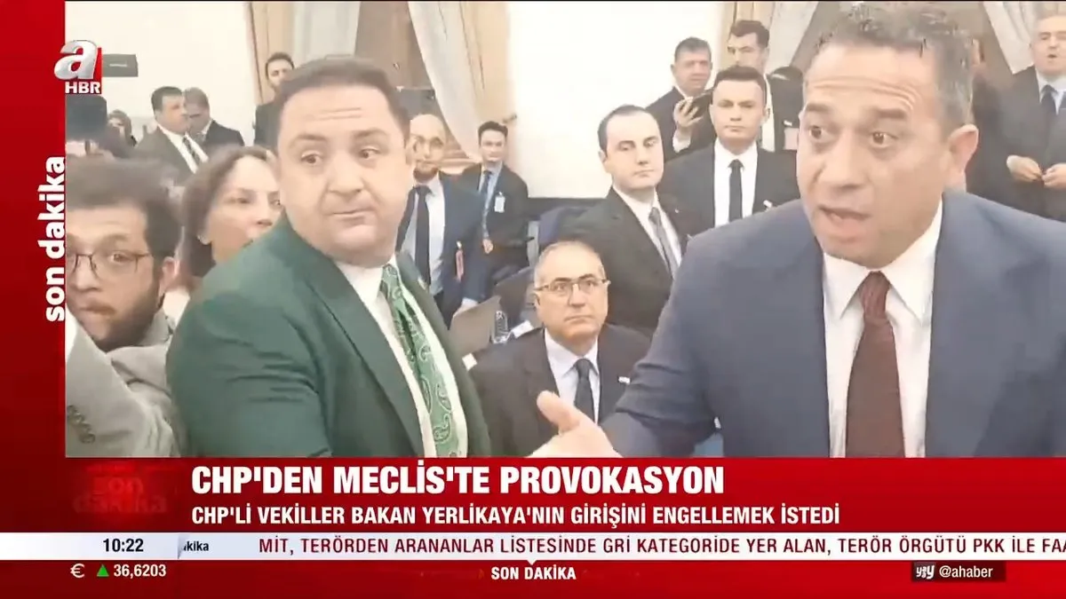SON DAKİKA | CHP’den Meclis’te eşkıyalık! İçişleri Bakanı Yerlikaya’nın girişini böyle engellemeye çalıştılar