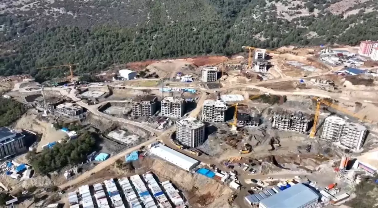 Belen’de 1154 Konut İnşaatı Devam Ediyor