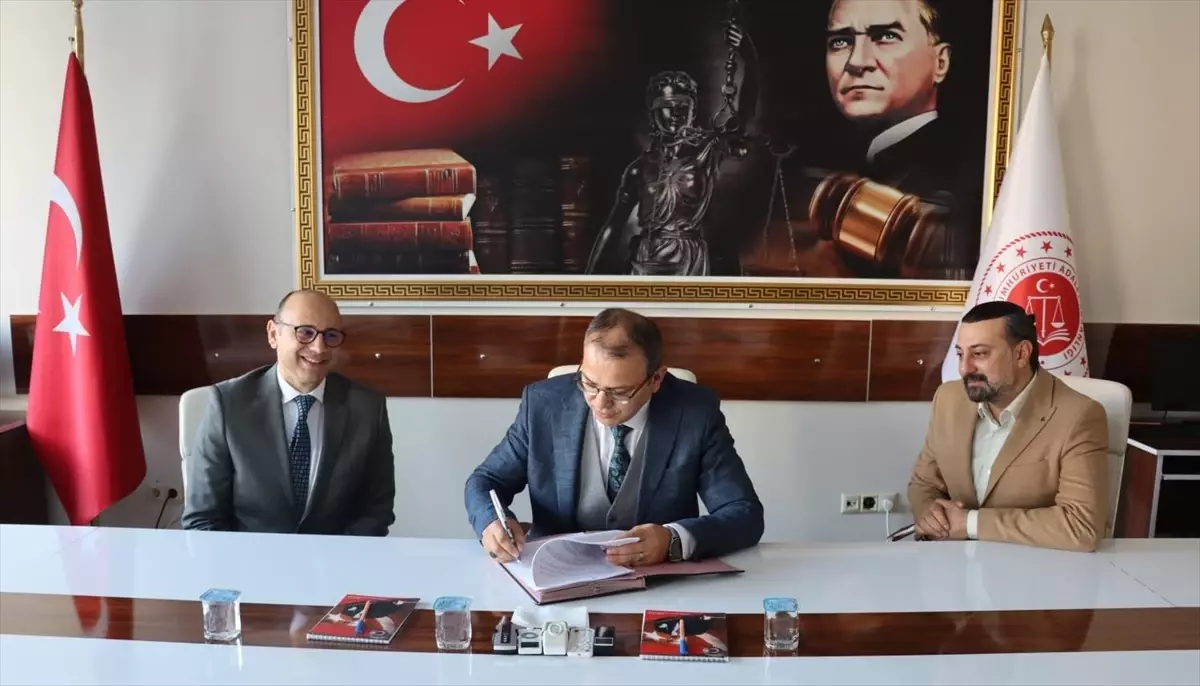 Erzurum’da Adliye Lojmanları Teslim Ediliyor