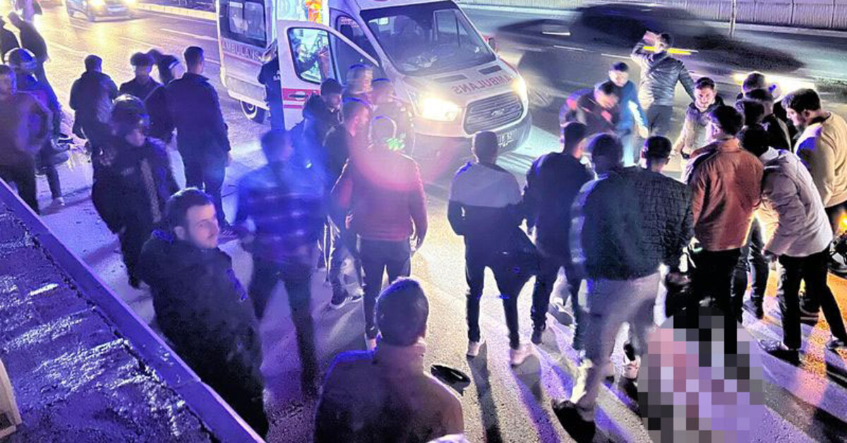 Ölü ve yaralılar var! Motosiklet yayalara çarptı!