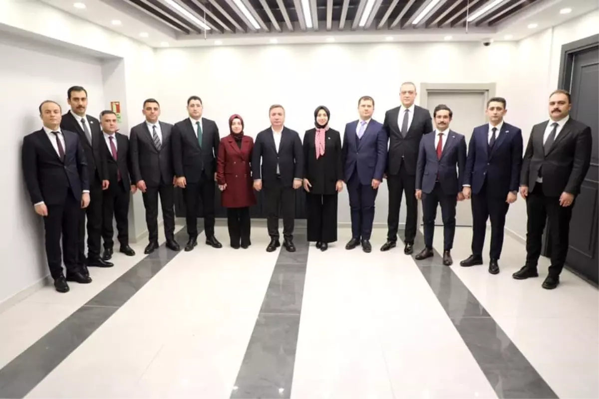 Vali Aydoğdu’dan İdareciler Günü Kutlaması