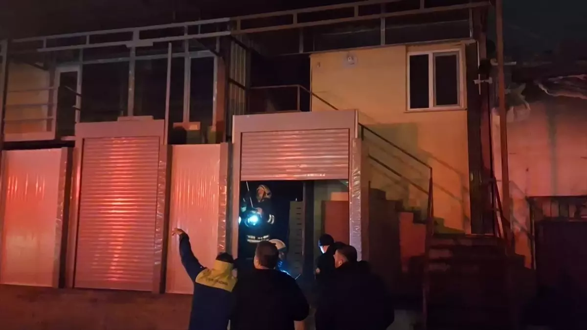 Bafra’da Depoda Yangın