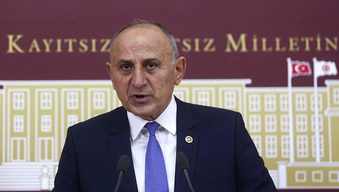 CHP’li Dursun Çiçek, ön seçim için imza toplamaya başladı