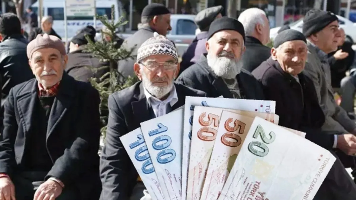 Emekli milyonlara banka promosyonu uyarısı! 40 bin TL’yi bulabilir, kritik tarih verildi