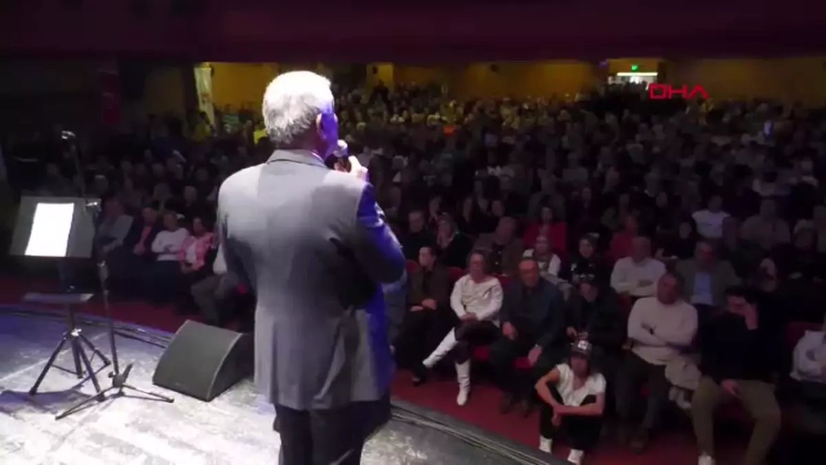 Ferdi Tayfur Anma Gecesi Adana’da Düzenlendi