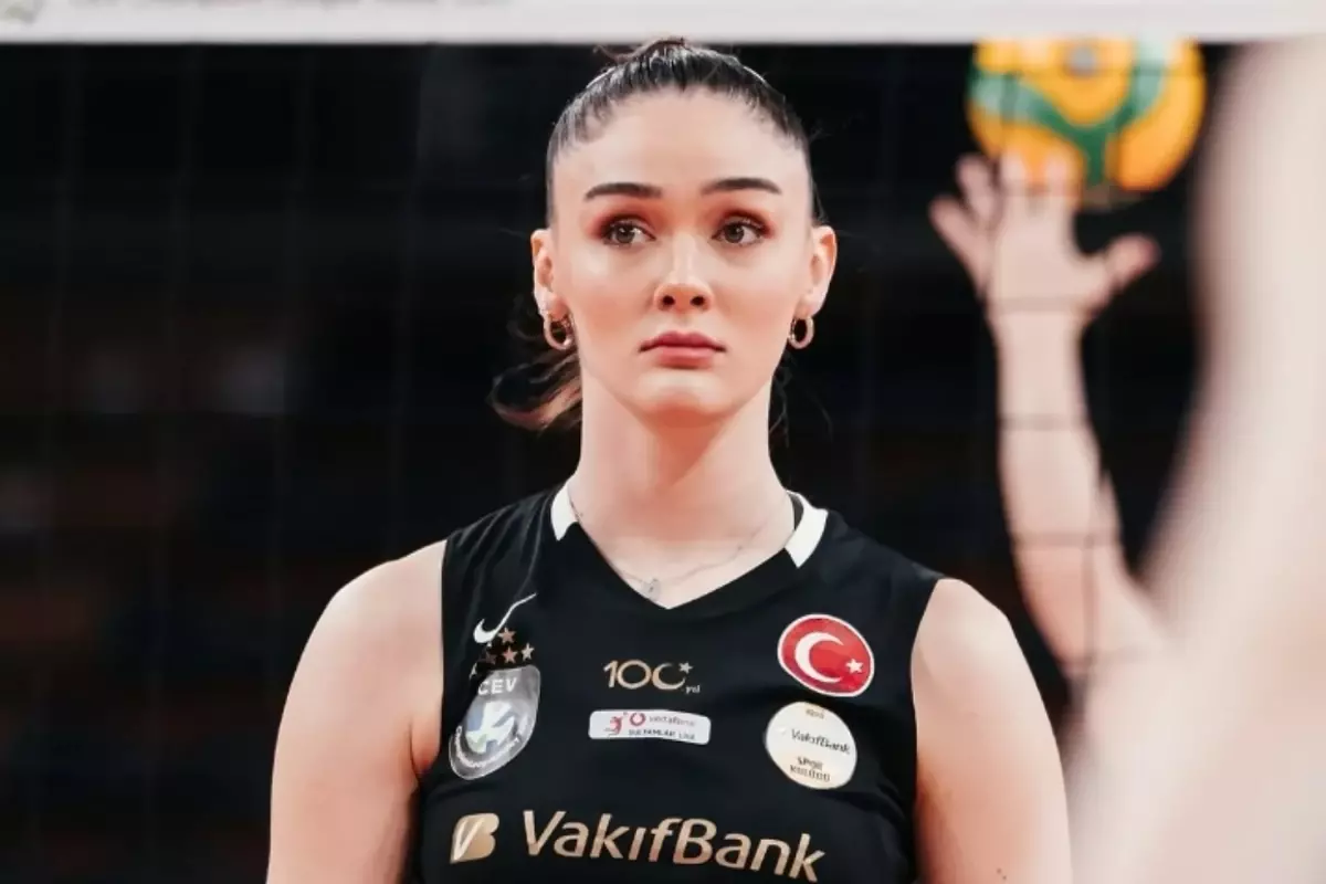 Zehra Güneş’in liseli tarzına yorum yağmuru