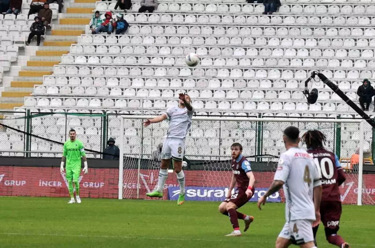 Konyaspor ve Trabzonspor Golsüz Beraberlikte